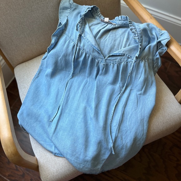 Chambray ruffle top LOFT - Picture 3 of 4
